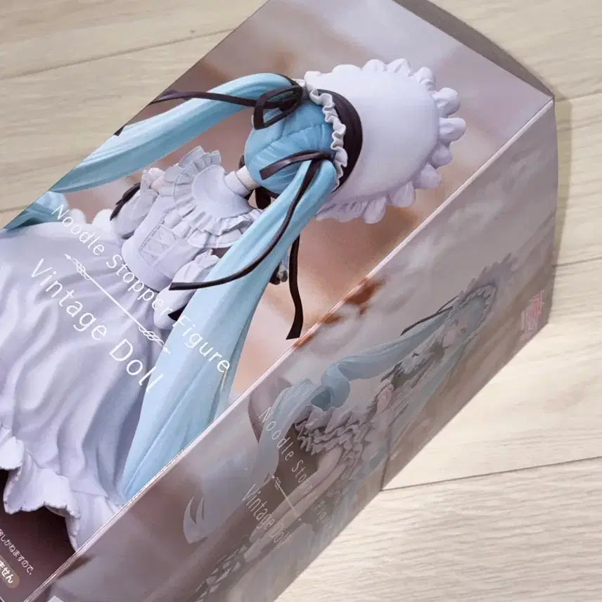 [BUNJANG] Miku Vintage Doll Figure / 미쿠 빈티지돌 피규어