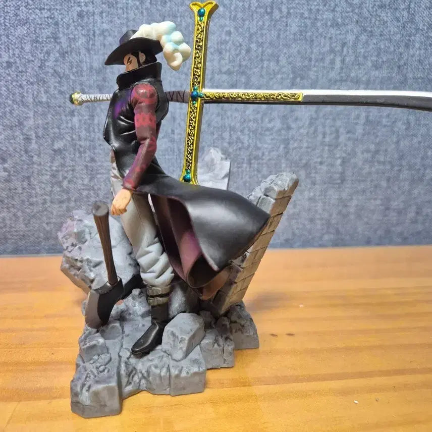 [BUNJANG] One Piece Mihawk Figure / 원피스 피규어 조형왕 미호크