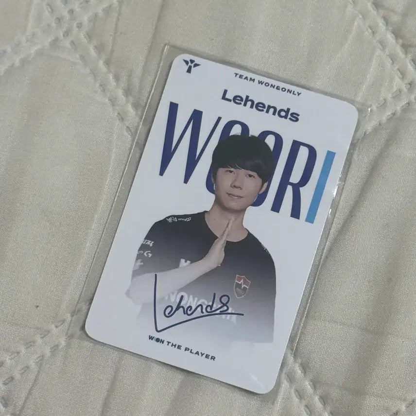 [BUNJANG] Woori Bank Woori WON Nongshim RedForce Rihan Photocard / 우리은행 포토카드 농심 리헨즈 포카