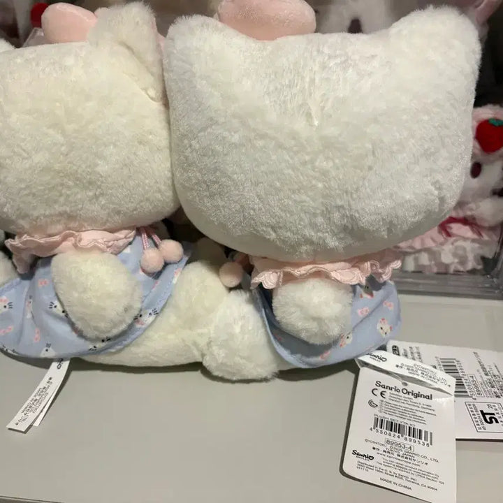 [BUNJANG] Sanrio Yoshitoku Nui Hello Kitty Coin Purse &amp; Keyring Set / 산리오 요시토쿠 누이 헬로 키티 동전지갑 키링 세트