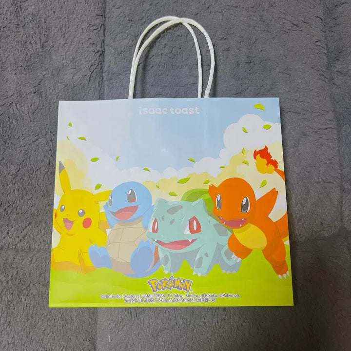 [BUNJANG] Pokemon Starters 3종 (Bulbasaur, Charmander, Squirtle) Badge Set - Unsealed / (개봉) 이삭_포켓몬뱃지 스타팅3종 (이상해씨/파이리/꼬부기) + 쇼핑백