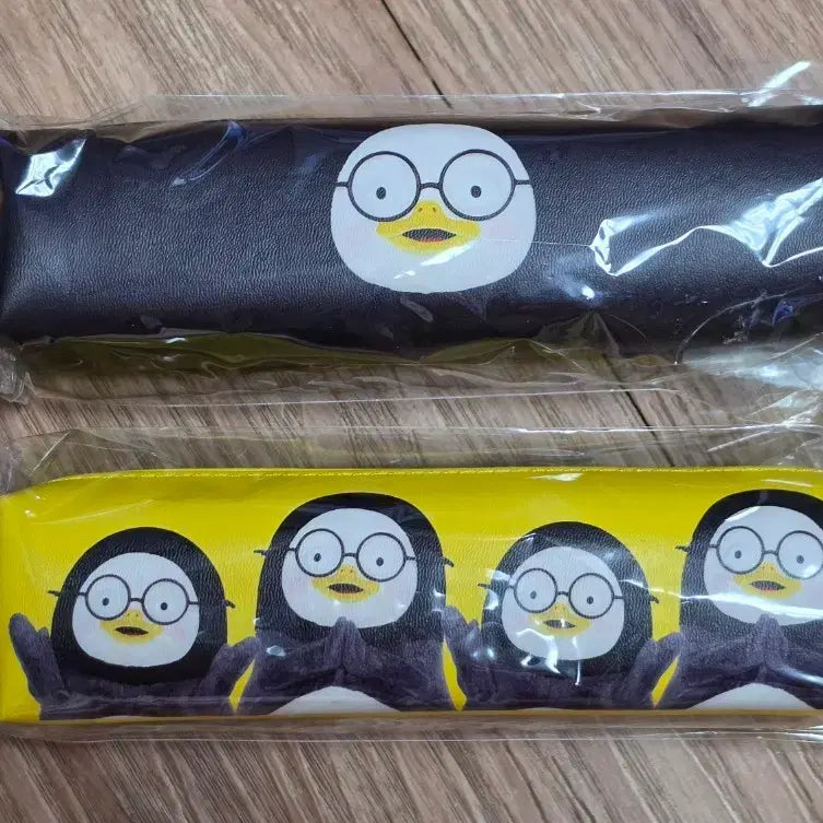 [BUNJANG] Giant Paengsu Pencil Case 2 Types Bundle Set / 자이언트 펭수 필통 2종 일괄