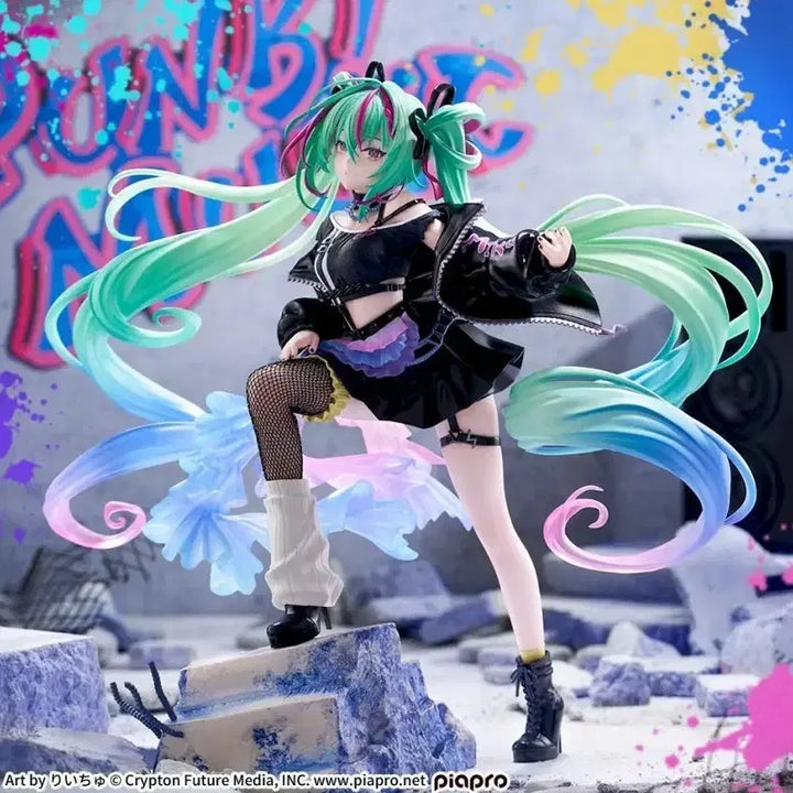 [BUNJANG] Hatsune Miku Punk Ver. SEGA FIGURIZMα Figure (Sealed) / [ 미개봉/정품 ] 하츠네 미쿠 피규어 팝니다. !