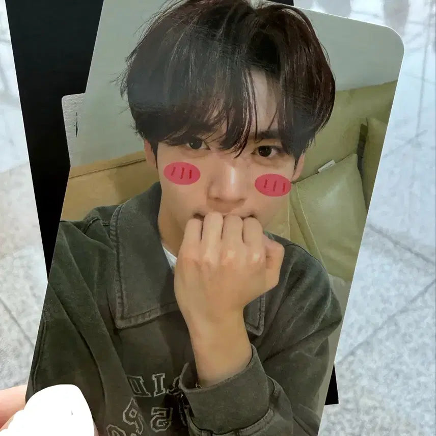 [BUNJANG] ANDWE Hanyujin Live Studio Photocard / 앤더블 한유진 사녹 공방 포카 양도