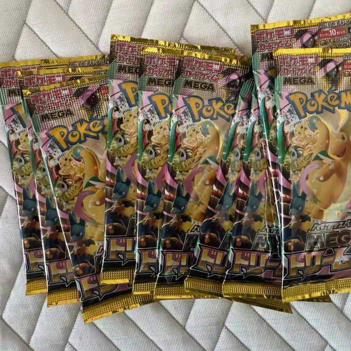 [BUNJANG] Pokemon Cards Card Sleeves - Japanese Edition / 오늘만!) 포켓몬카두 매가드림 일판 판매