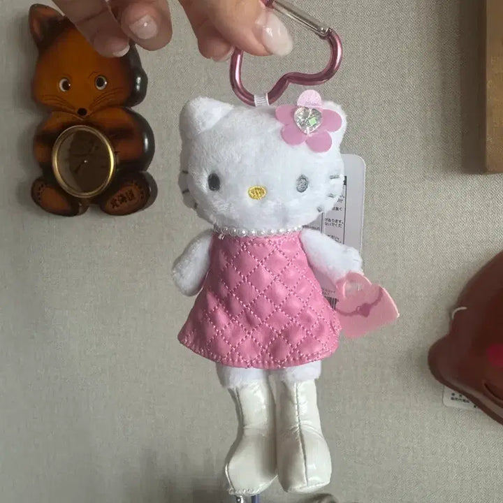 [BUNJANG] Sanrio Hello Kitty Plush Keychain / 정품 키티 인형키링