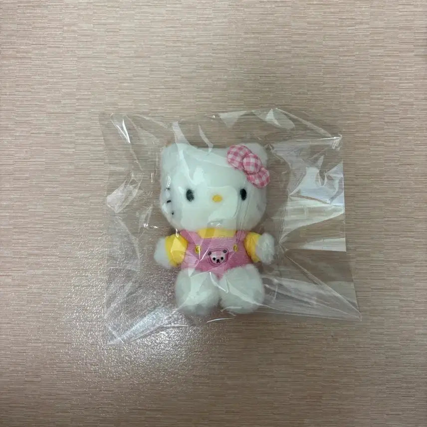 [BUNJANG] Sanrio Hello Kitty Mascot Charm / 산리오 언제까지나 헬로키티 키티 마스코트 인형 키링