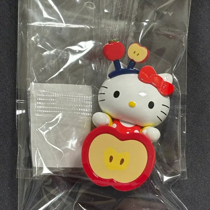 [BUNJANG] Hello Kitty Apple Wiper / 헬로키티 사과 히퍼