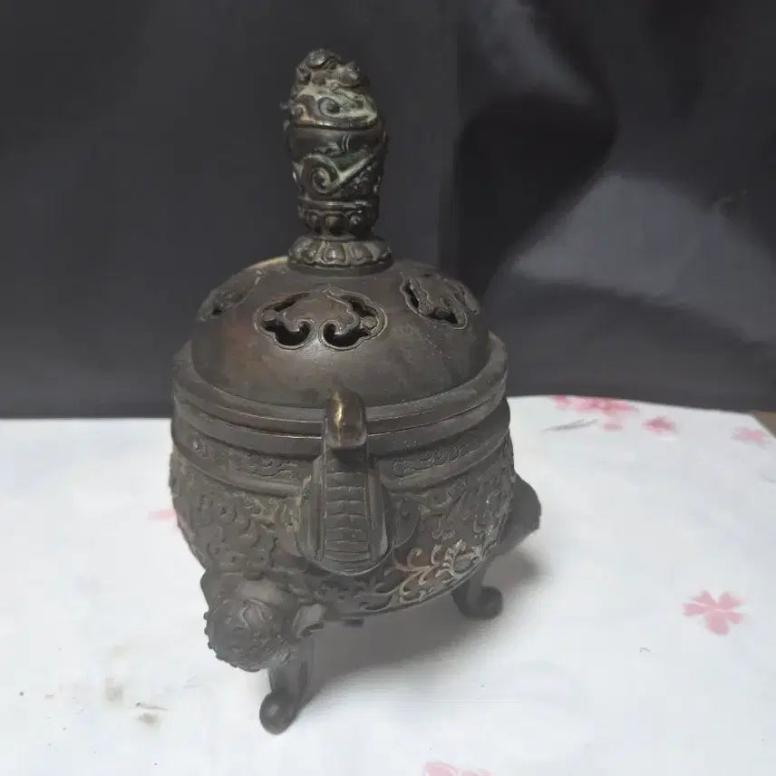 [BUNJANG] Qianlong Period Solid Bronze Censer with Animal Head Handles / 건륭 시대 순 청동 향로, 동물 머리 손잡이 포함