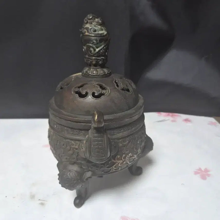 [BUNJANG] Qianlong Period Solid Bronze Censer with Animal Head Handles / 건륭 시대 순 청동 향로, 동물 머리 손잡이 포함