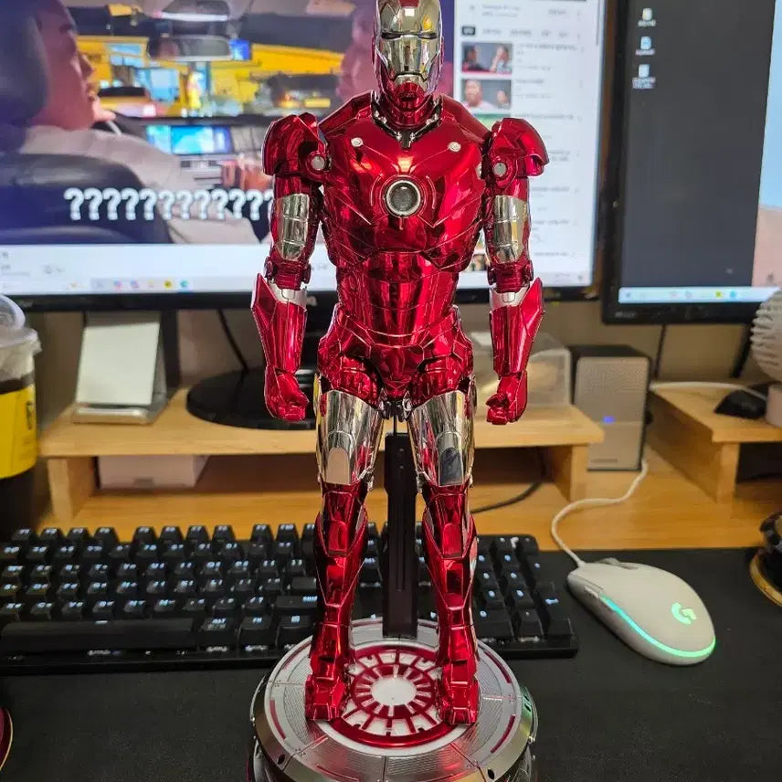 [BUNJANG] Hot Toys Iron Man Mark III Red &amp; Chrome Diecast Figure / 핫토이 마크 3 레드앤크롬 판매 합니다