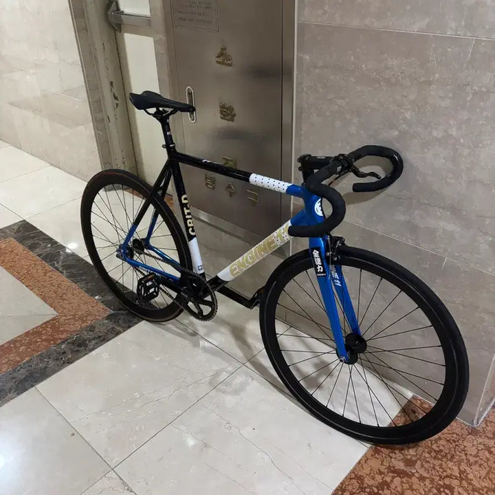 [BUNJANG] Engine11 Blueskin L Size Bicycle / 엔진11블루스킨