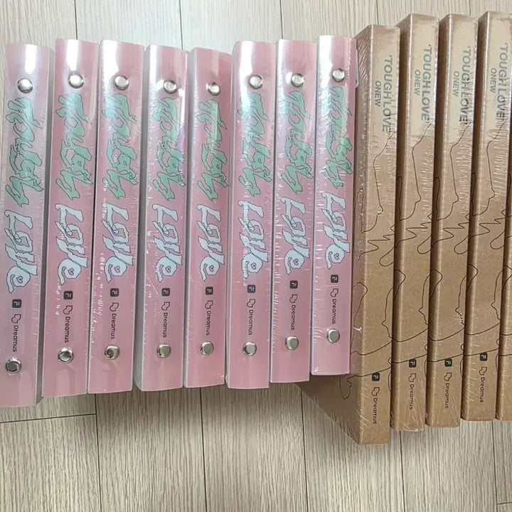[BUNJANG] SHINee Onew "Circle" New Album Set + POB Bundle / 온유 터프러브 새앨범1set +미공포4set  같이 드려요.