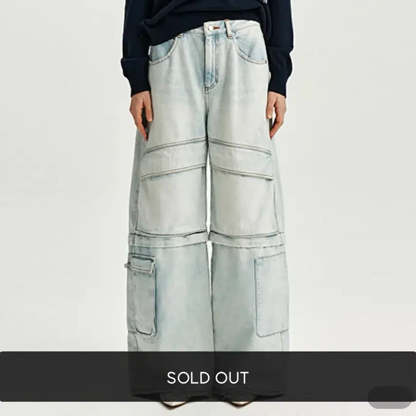 [BUNJANG] Matinkim Cargo Denim Pants Light Blue / 마뗑킴 킴마틴 카고 데님 팬츠