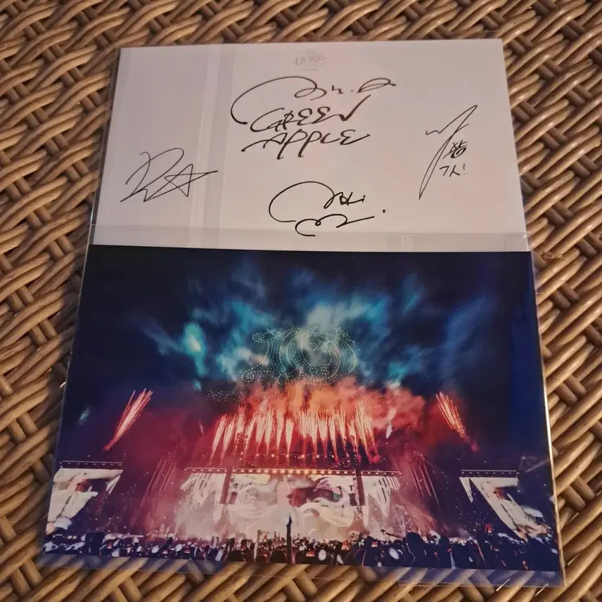 [BUNJANG] Mrs. GREEN APPLE "Fjord" Week 2 Lucky Draw Signed Postcard / 미세스 그린애플 피요르드 2주차 특전 싸인 엽서