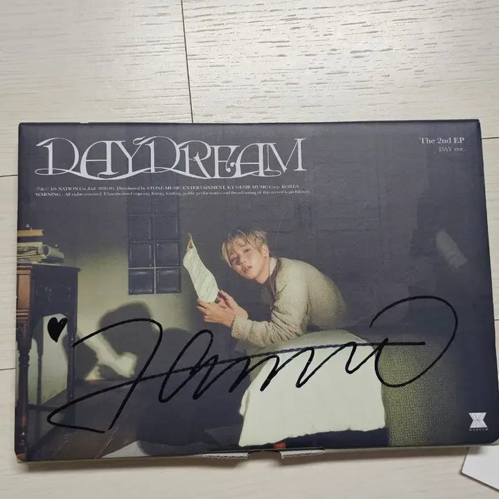 [BUNJANG] Zhang Hanum Daydream Second EP Signed Album / 장한음 데이드림 두 번째 EP 싸인 앨범 팝니다 SELL