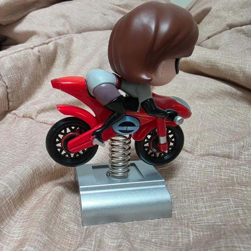 [BUNJANG] Pipmart Disney Pixar Incredibles Elastigirl Springy Car Figure / 핍마트 디즈니 픽사 흔들흔들 스프링카 인크레더블 엘라스티걸