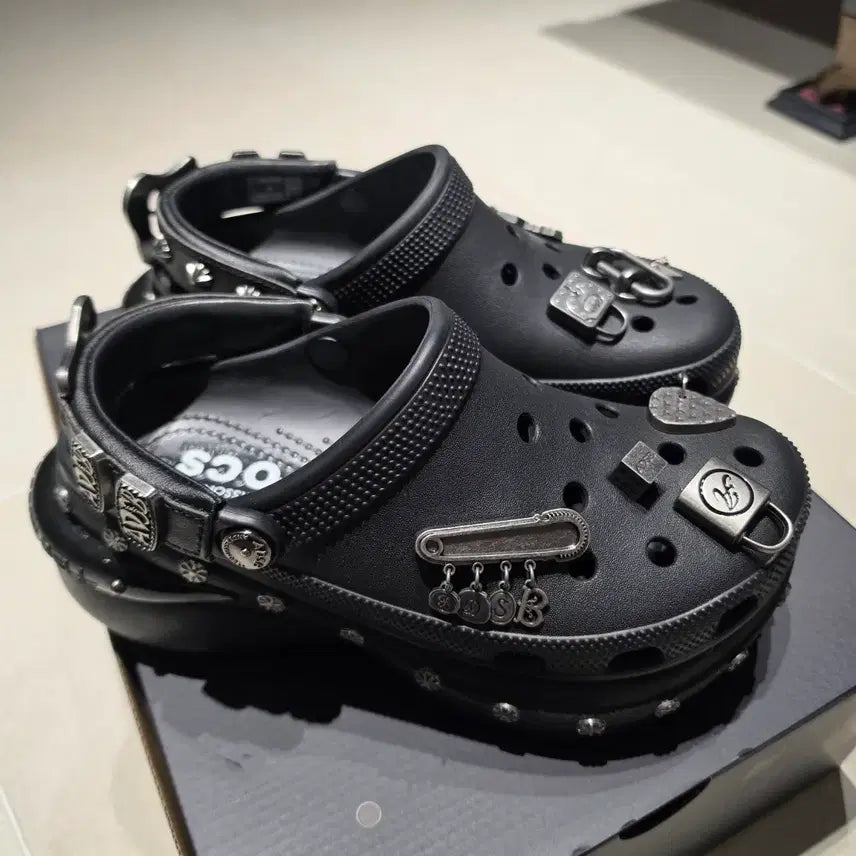 [BUNJANG] Andersson Bell x Crocs Collaboration Clogs (Size 250) / 엔더슨벨 콜라보 크록스 250