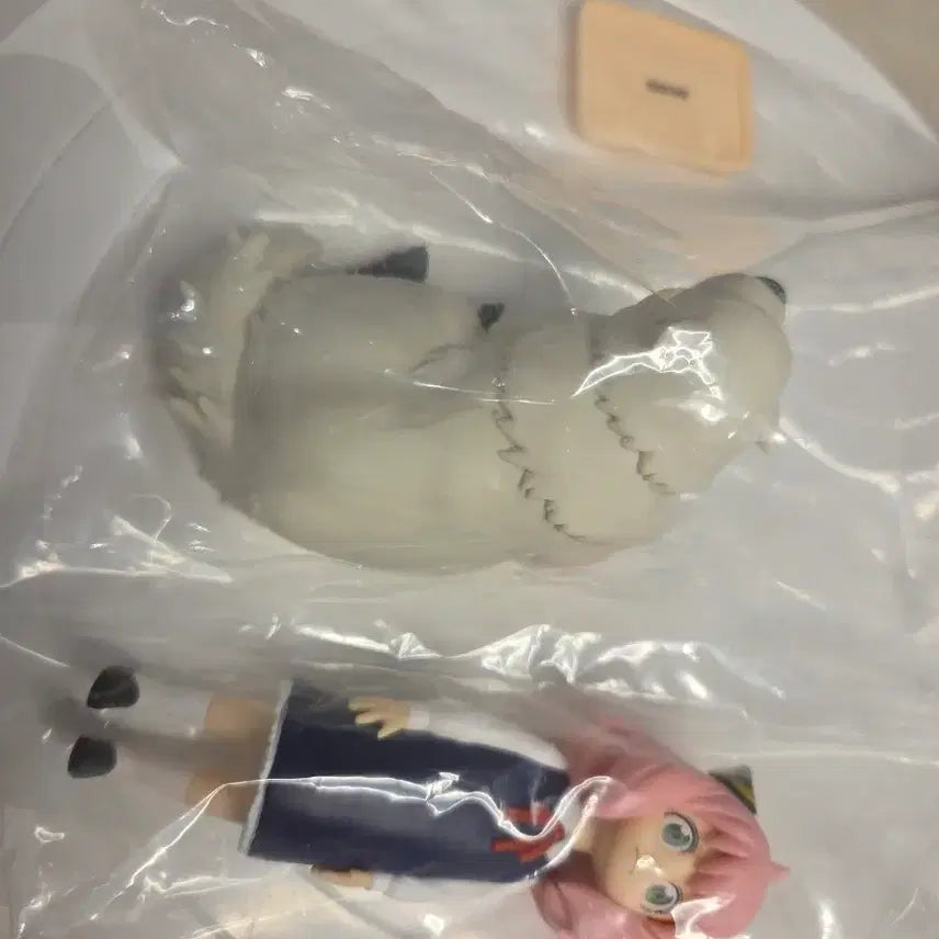 [BUNJANG] Spy x Family Bond &amp; Anya Figure (Unsealed, Vinyl Unopened) / 스파이 패밀리 본드 &amp; 아냐 피규어 (노박스,비닐미개봉)
