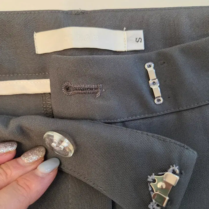 [BUNJANG] Bermuda Pleated Shorts - New Arrival / 버뮤다  핀턱바지  새상품