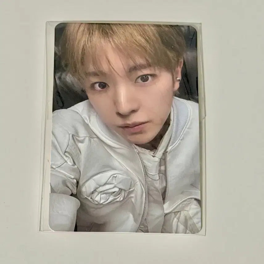 [BUNJANG] NCT WISH Yushi WISH NINI HOUSE Medium Doll Cushion Photocard / NCT WISH 위시니니 하우스 중형 인형 쿠션 유우시 포카