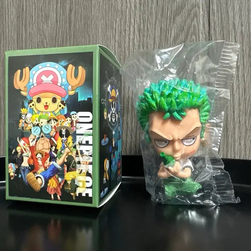 [BUNJANG] One Piece Zoro Figure (Sealed) / 미개봉 원피스 조로 피규어