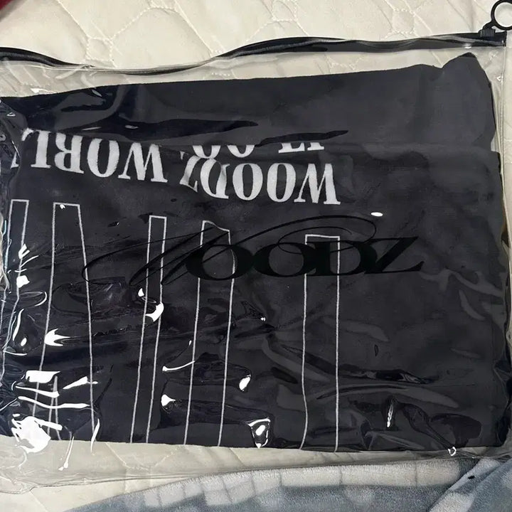 [BUNJANG] Woodz Our Finale Blanket / Woodz 우즈 우리피날레 담요
