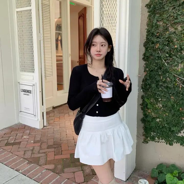 [BUNJANG] Leeds Black Slim Cropped Cardigan / Leeds 리즈 베이스 슬림 가디건 크롭 블랙