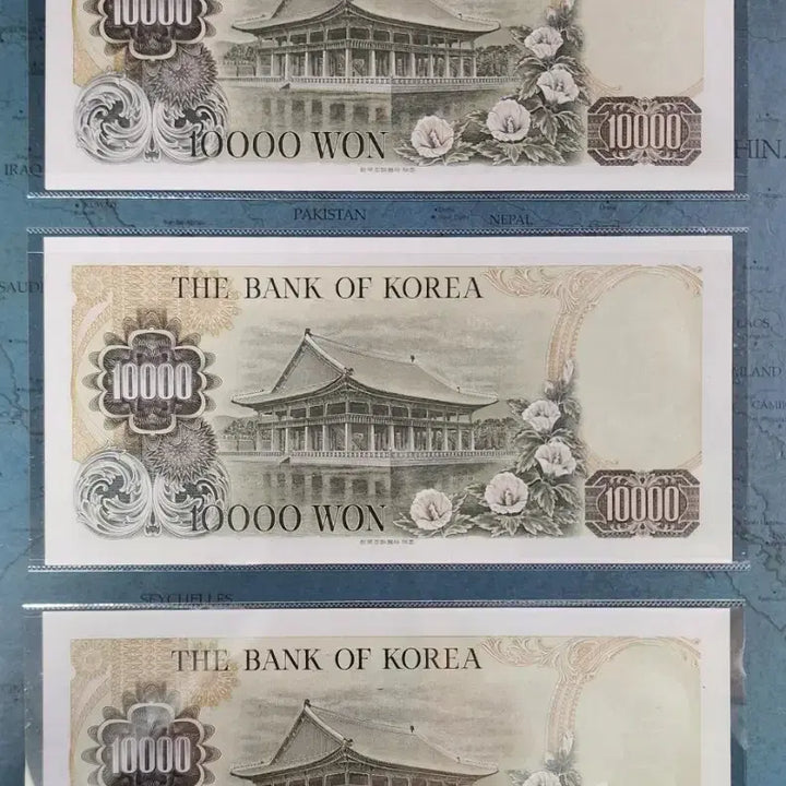 [BUNJANG] 10,000 Won Banknote Bundle Set (Consecutive Serial Numbers) / 2차 만원 지폐                          3연번 일괄