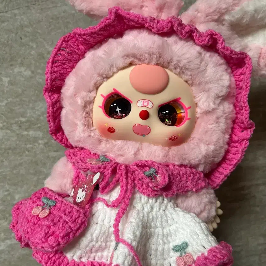 [BUNJANG] BABYSSRI 400 Pink Fur Custom Doll with Cherry Accessory / 베이비쓰리400 핑물 뜨개옷커스텀