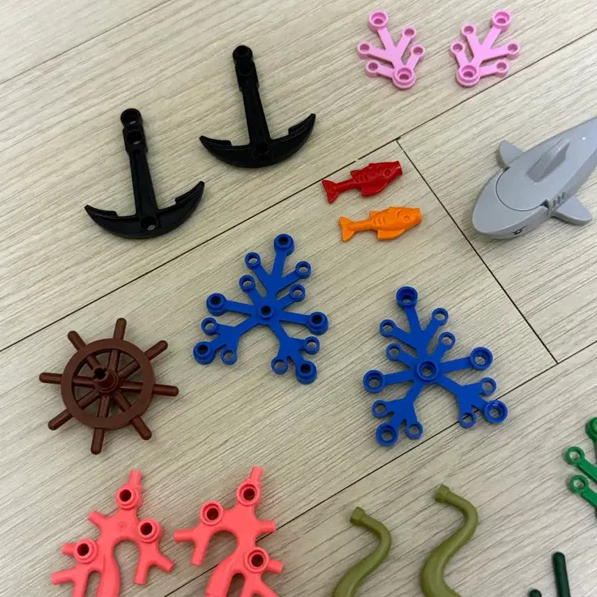 [BUNJANG] Assorted LEGO Parts Bundle (Shark, Turtle, Fish, etc.) / 다양한 레고 부품들 일괄 판매(상어 , 거북이 , 물고기 등)