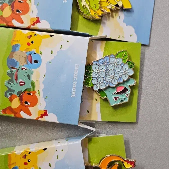 [BUNJANG] Pokemon Iisak Toast Collaboration Badge Set Pikachu, Bulbasaur, Charmander Bundle / 포켓몬 이삭토스트 뱃지 피카츄 이상해씨 파이리 3개 일괄