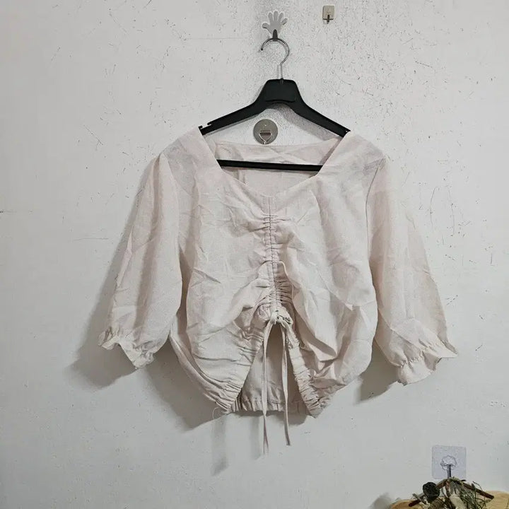 [BUNJANG] Wrinkled Shirring Crop Blouse / 주름 셔링 크롭 블라우스