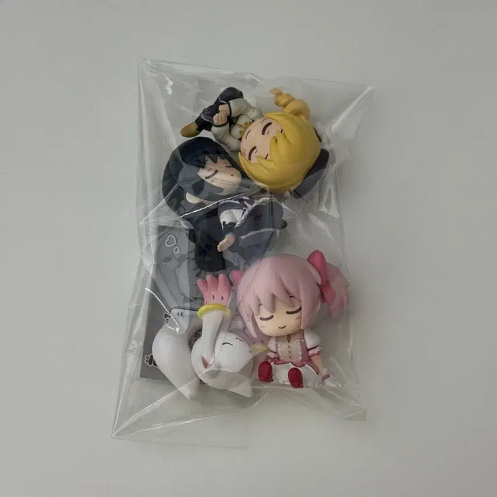 [BUNJANG] Puella Magi Madoka Magica Shoulder Bump Catapult Figure Gacha Full Set / 마법소녀 마도카 마기카 어깨쿵 카타즌 피규어 가챠 마마마 풀세트 풀셋
