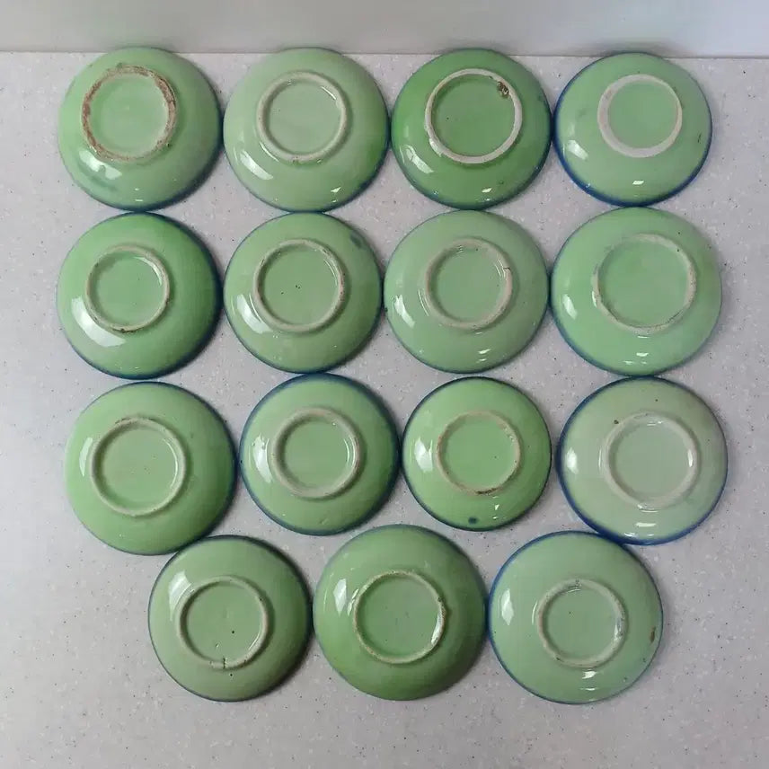 [BUNJANG] Vintage Celadon Green Glaze Miniature Plates (Set of 15) - Floral Pattern / 근대사수집품  외사기 녹유접시 빈티지 플라워 패턴 미니 접시 15개