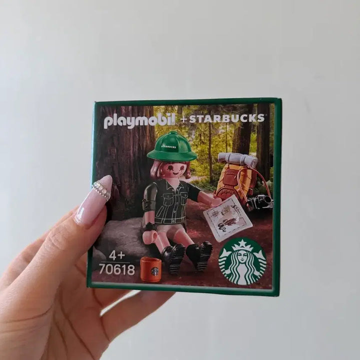 [BUNJANG] Playmobil Starbucks Hiker Jenny Sealed / 플레이모빌 스타벅스 하이커 제니