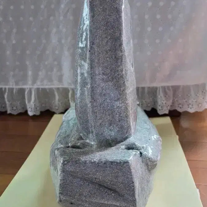 [BUNJANG] Abstract Ceramic Sculpture "Bingyeol" (Crackle Glaze) / 도자기 추상 작품 [빙열 도자기] 이차돈 순교비 모형