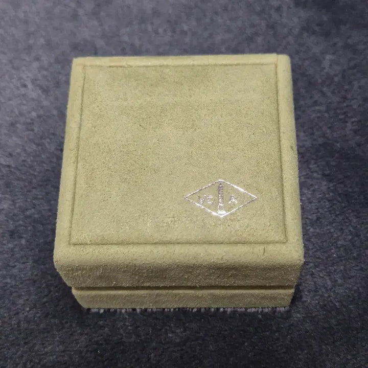 [BUNJANG] Van Cleef &amp; Arpels Alhambra Ring Case / 반클리프 반지 케이스 알함브라 링