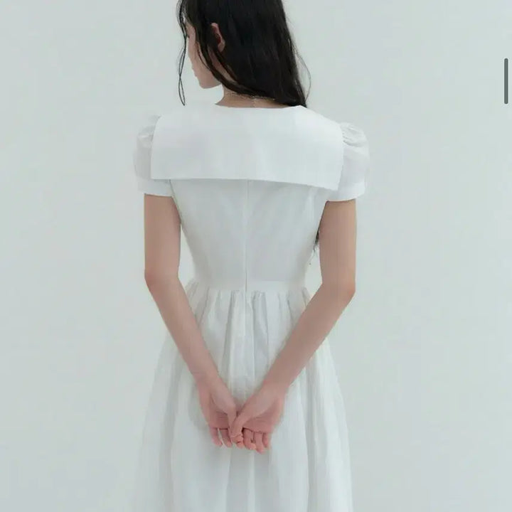 [BUNJANG] Flooum Daisy Punching Dress White / 플로움 데이지 펀칭 드레스 화이트 s