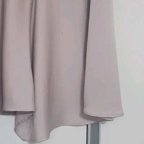 [BUNJANG] LIST Satin Midi Skirt Silver Grey / 리스트 LIST 새틴 실버그레이 스커트