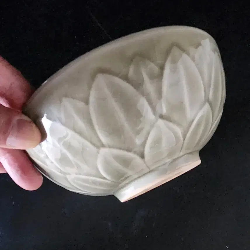 [BUNJANG] Celadon Lotus Pattern Bowl - 6.6cm Height, 16.8cm Width / 청자 연판문 완 높이 6.6cm폭16.8cm  중국도자기