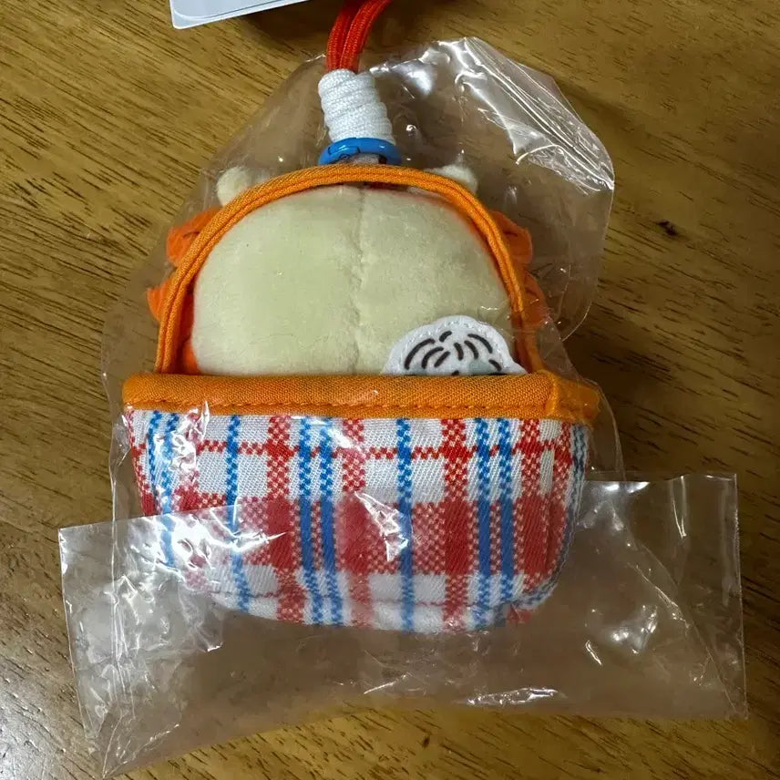 [BUNJANG] Chiikawa Hong Kong Limited Edition Hongnam White Eco Bag Shisa Mascot / 치이카와 홍콩 한정 홍남백 애코백 시사 마스코트