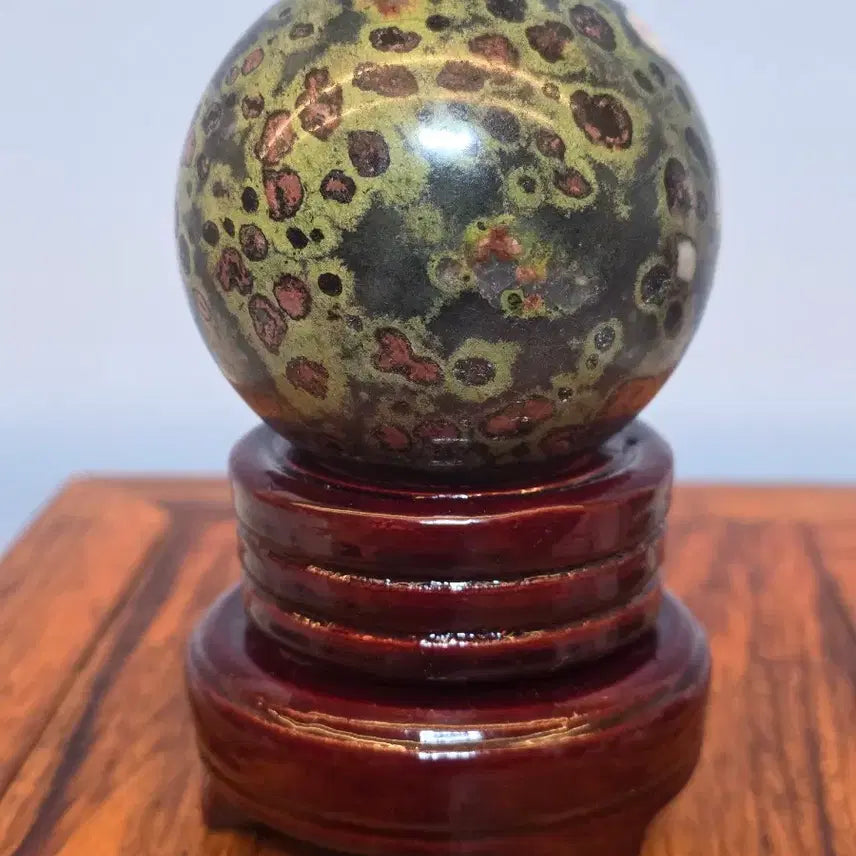[BUNJANG] Yeonhwaseok Stone (Processed) / 26060406 연화석 구 가공 수석 팝니다
