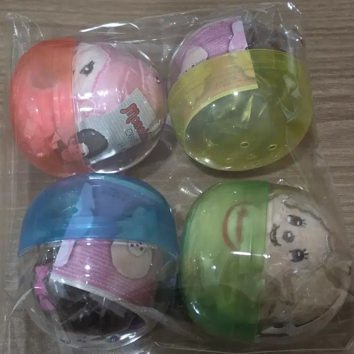 [BUNJANG] Monchhichi Plush Badge Gacha Bundle Set / 몬치치 봉제인형 뱃지 가챠 일괄