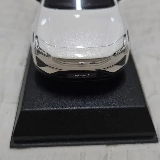 [BUNJANG] Polestar 3 Snow White 1/43 Scale Model / 폴스타3 스노우 화이트 1/43 다이캐스트