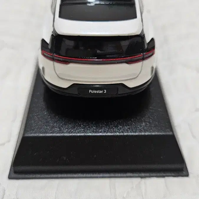[BUNJANG] Polestar 3 Snow White 1/43 Scale Model / 폴스타3 스노우 화이트 1/43 다이캐스트