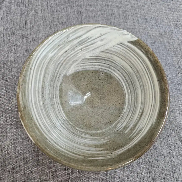 [BUNJANG] Antique Buncheong Coarse Brush-Marked Tea Bowl / 골동품 분청 귀얄 다완