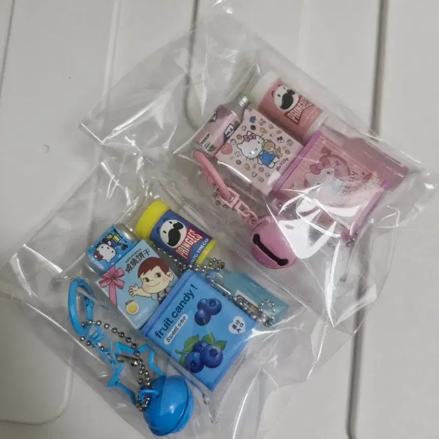 [BUNJANG] Sanrio Hello Kitty Miniature Gacha Pouch Keychain / 선착 특가 헬로키티 간식 미니어쳐 가챠 파우치 키링