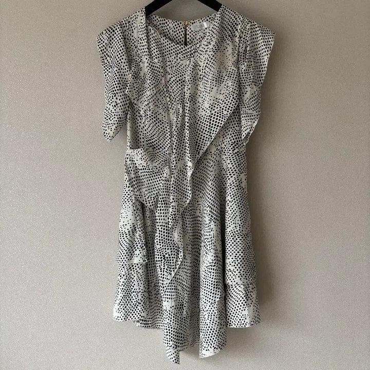 [BUNJANG] Time Dot Pattern Dress Size 44 / Time 타임 도트 원피스 44사이즈