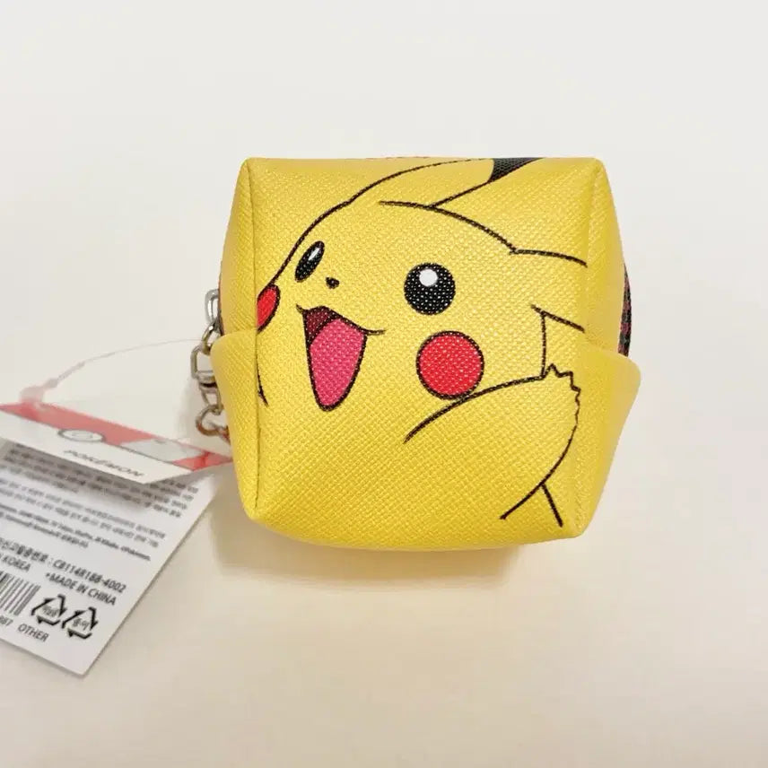 [BUNJANG] Pikachu Cube Pouch (6cm) / 피카츄 큐브 파우치 (6cm)